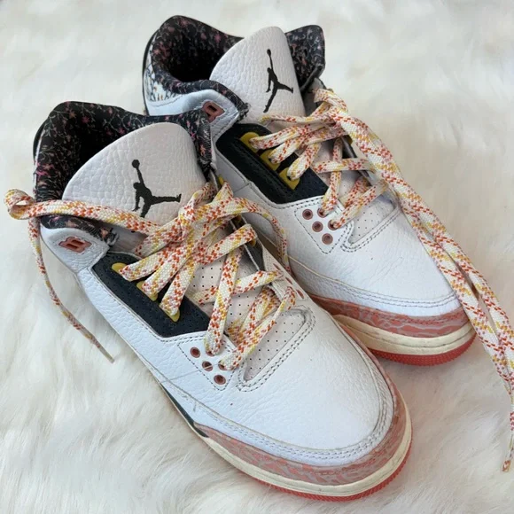 Jordan White and Black Retro Sneakers with Speckled Detail